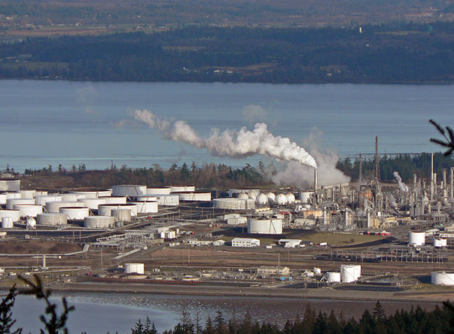 800px-Anacortes_Refinery_32017