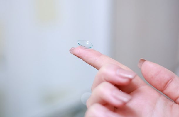 lens-4818784_1280-610×400