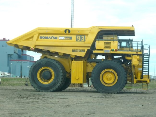 Komatsu-830E-Genesee