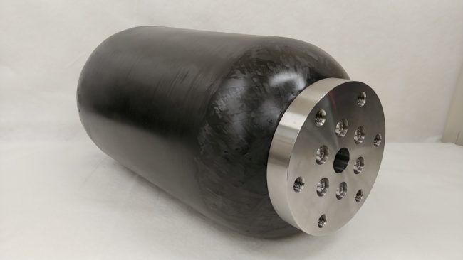 2. Linerless liquid hydrogen tank