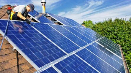 Image for New report shows Australia set renewables records in 2021