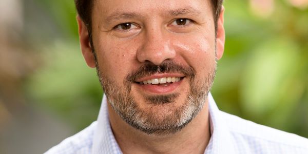 Ed_Husic_headshot-1000×500
