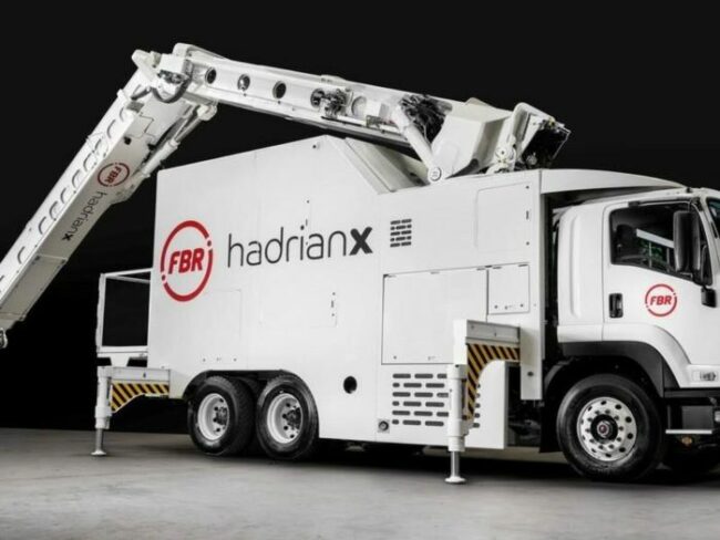 hadrian-x-assembly-complete-003-1200×600-1-1200×900-c-default