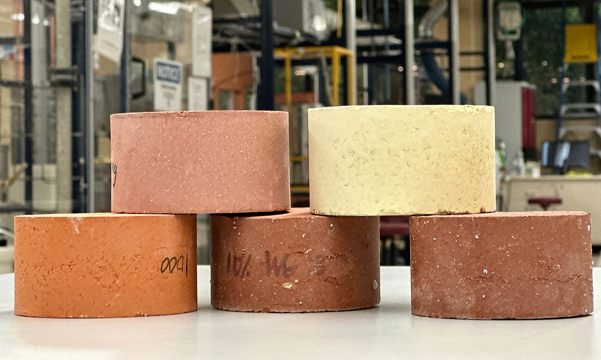news-energy-smart-bricks-different-colours-1220px
