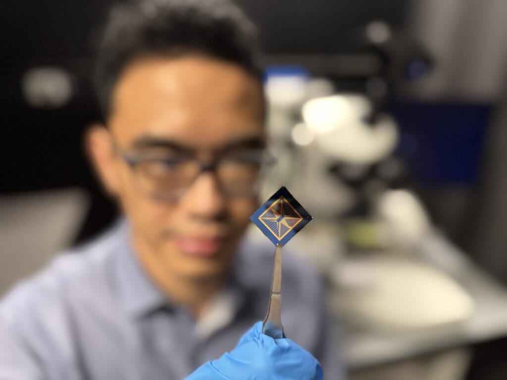 Australian engineers develop brain-like device for next-gen visual processing