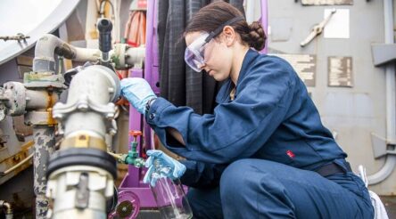 Image for Government pledges $1.1 billion over ten years to grow low-carbon liquid fuel industry
