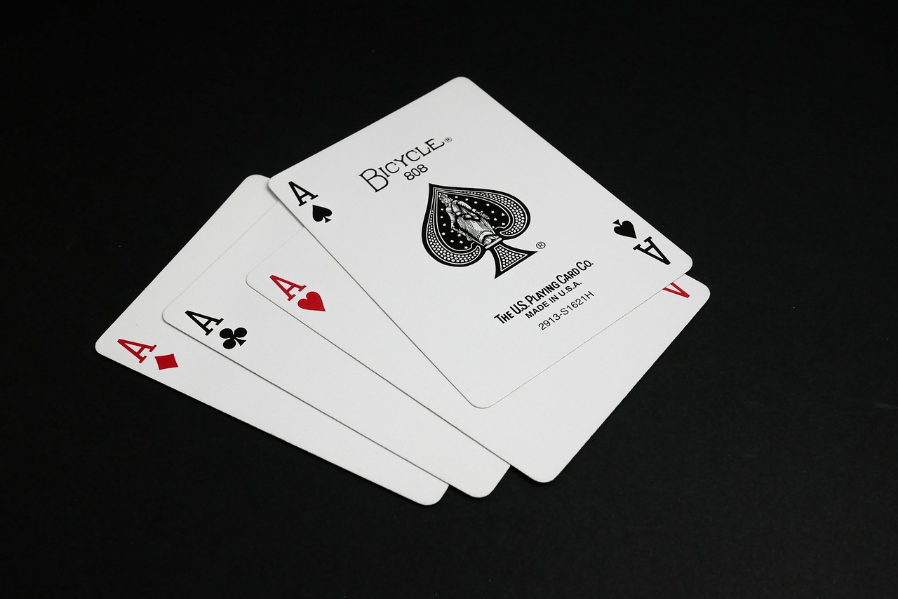card-4423524_1280 (1) online-poker-casino–play-texas-and-cash-games-online